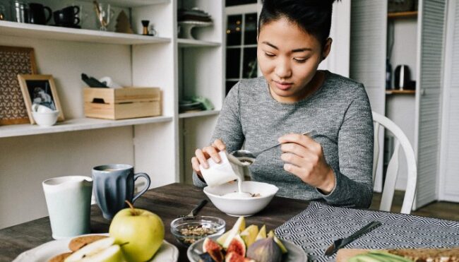 the-strange-reason-this-gut-expert-avoids-dairy-in-the-spring the-strange-reason-this-gut-expert-avoids-dairy-in-the-spring