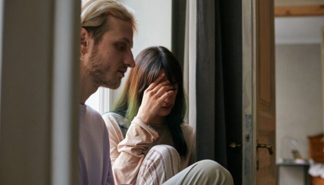 8-signs-you’re-insecure-in-your-relationship,-from-psychologists 8-signs-you’re-insecure-in-your-relationship,-from-psychologists