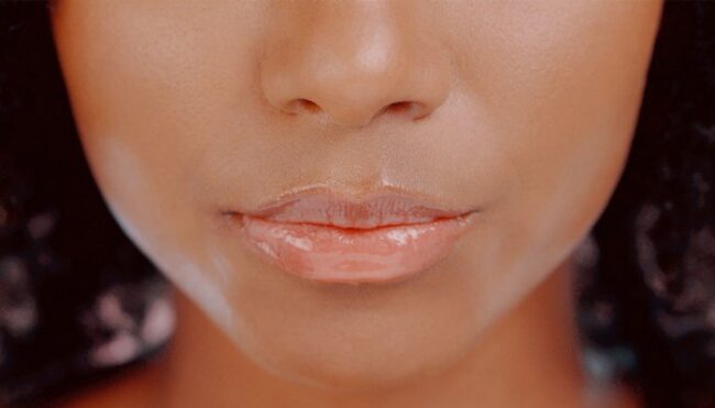 lip-gloss-is-out-—-here’s-what-everyone’s-using-for-plump-lips-instead lip-gloss-is-out-—-here’s-what-everyone’s-using-for-plump-lips-instead