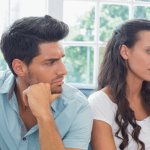 alarm-bells-ringing?-19-early-warning-signs-you-dating-a-possessive-man