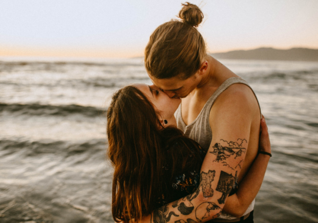 is-it-love-or-a-sexual-soul-tie?-deciphering-9-signs-+-ways-to-break-free is-it-love-or-a-sexual-soul-tie?-deciphering-9-signs-+-ways-to-break-free