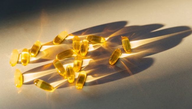 why-this-rd-eats-salmon-3-times-a-week-&-still-takes-fish-oil why-this-rd-eats-salmon-3-times-a-week-&-still-takes-fish-oil