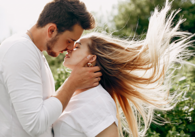 scoring-with-your-partner:-understanding-the-4-physical-intimacy-bases-in-dating