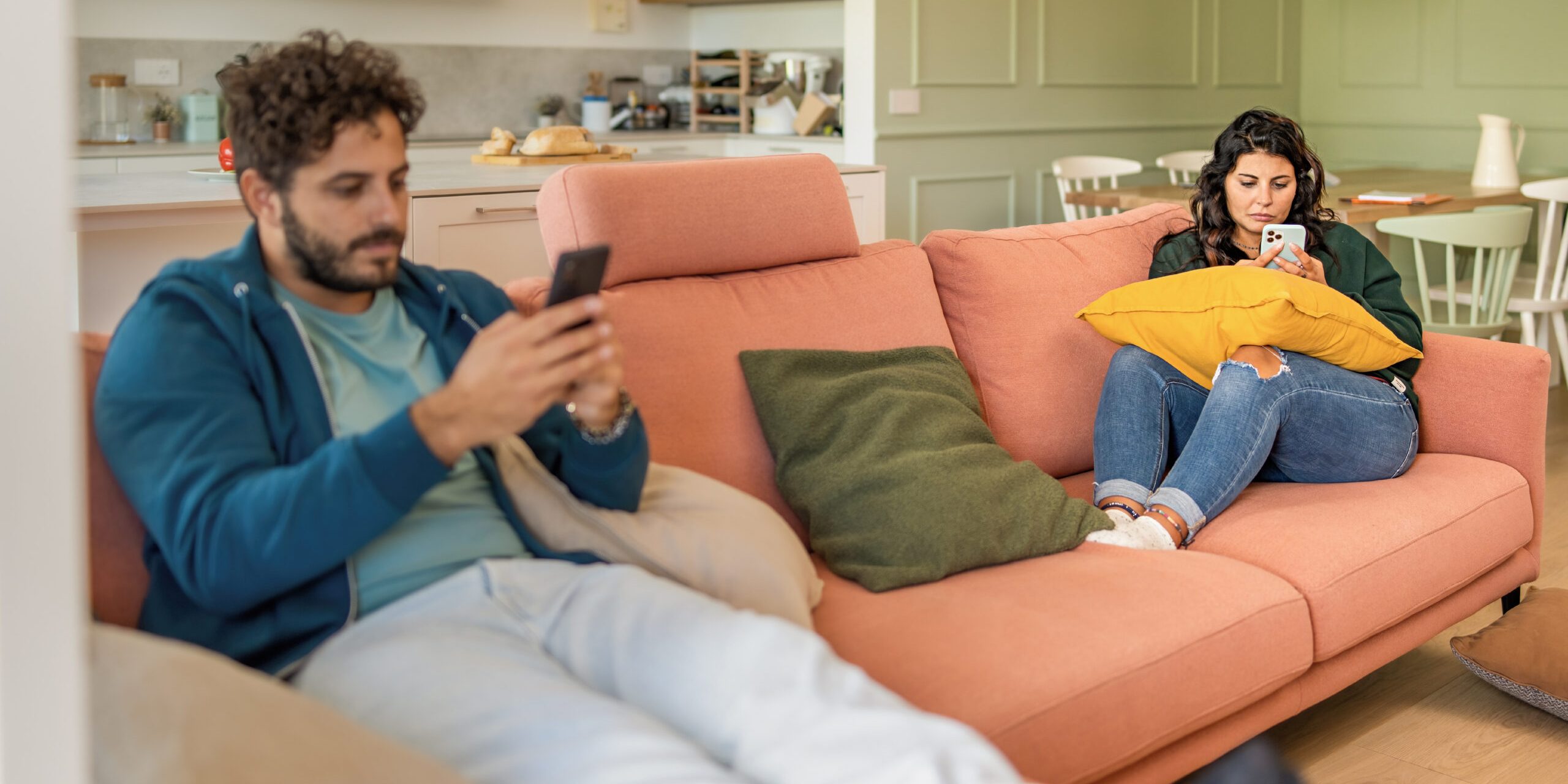 turn-towards-your-partner-instead-of-a-screen