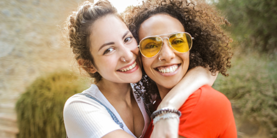 107-of-the-nicest-things-to-say-to-your-best-friend-that’ll-make-them-smile-ear-to-ear