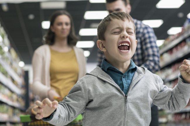 how-to-manage-a-toddler’s-challenging-behavior-in-public