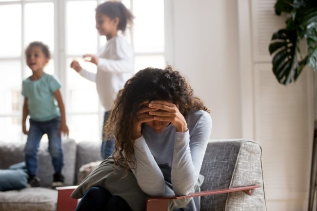 parents-everywhere-are-tired:-the-truth-about-parenting-fatigue parents-everywhere-are-tired:-the-truth-about-parenting-fatigue