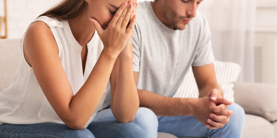 it’s-definitely-time-to-leave-your-relationship-if-you-see-these-13-red-flags it’s-definitely-time-to-leave-your-relationship-if-you-see-these-13-red-flags