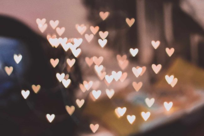love-bombing:-how-to-recognize-and-stop-emotional-manipulation